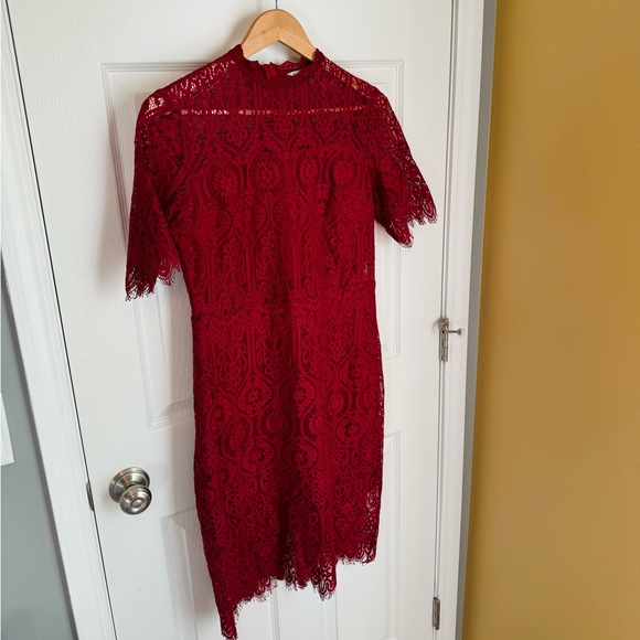 LACE MIDI DRESS 💃🏼 - Picture 2 of 7